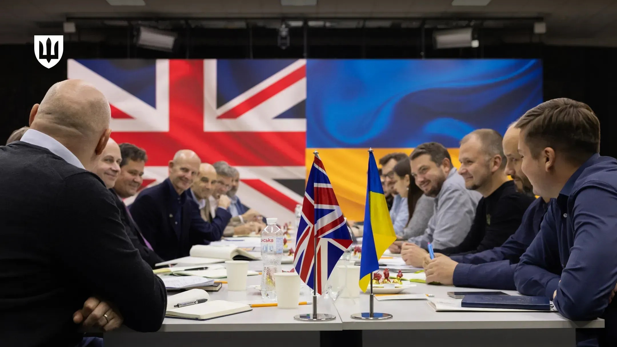 A second view of the UK-Ukraine meeting reported with the centre’s opening. The shared base is intended to support sustained industrial engagement.